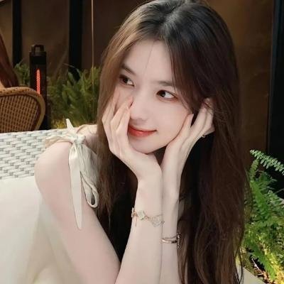 克莱尔的相机
